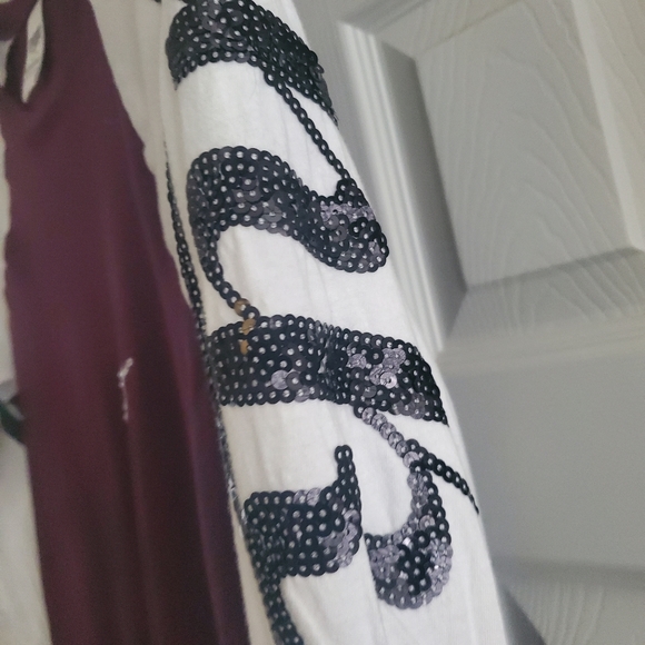 Victoria secret pink shirt - Picture 3 of 8